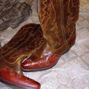 Women's boots